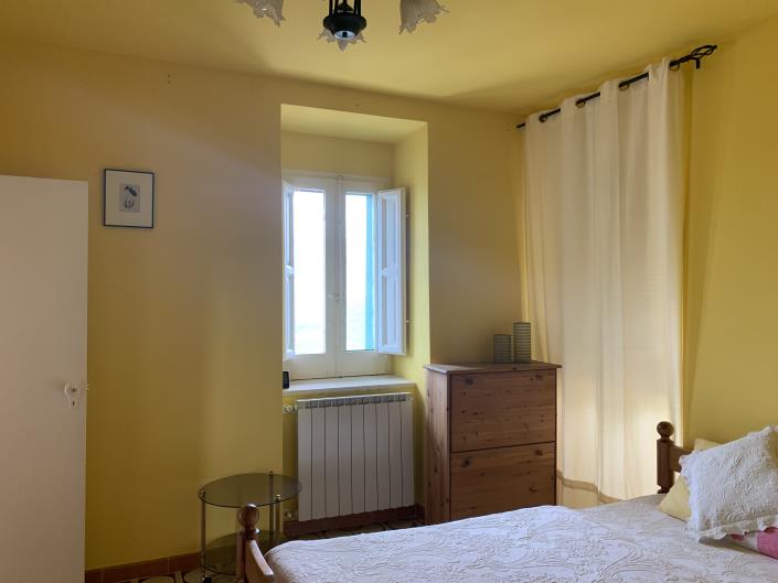 Image No.18-2 Bed Property for sale