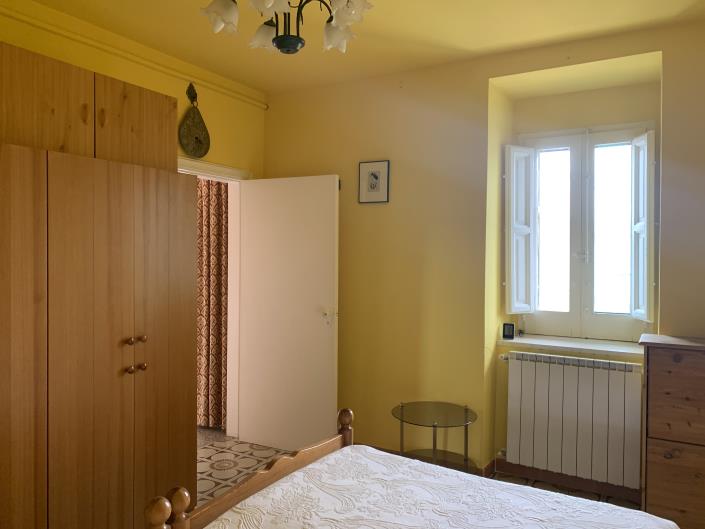 Image No.19-2 Bed Property for sale