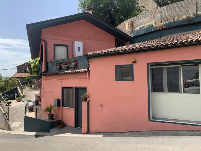 Image No.3-2 Bed Property for sale