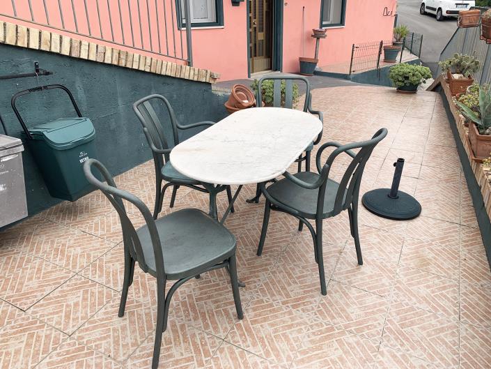 Image No.59-2 Bed Property for sale