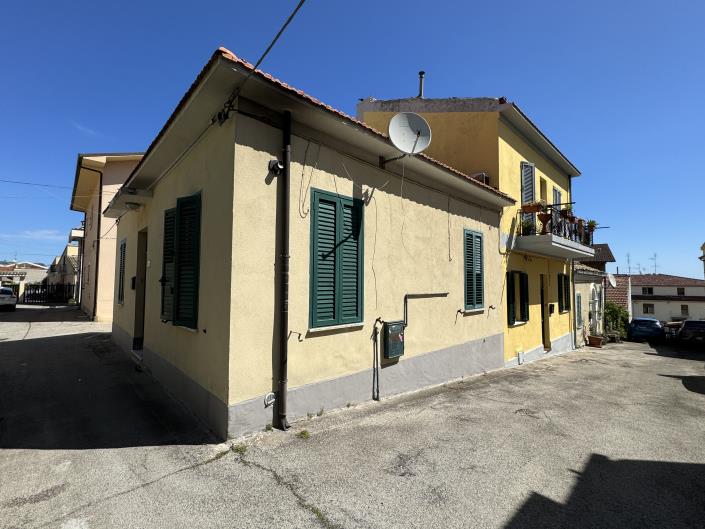 Image No.3-1 Bed Townhouse for sale