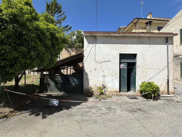 Image No.38-1 Bed Townhouse for sale