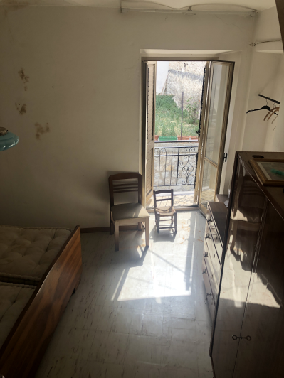 Image No.18-4 Bed Townhouse for sale