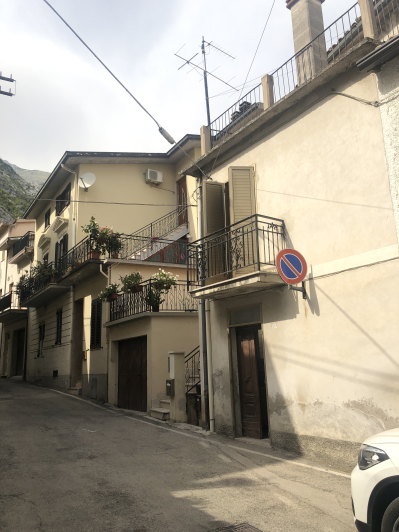 Image No.44-4 Bed Townhouse for sale