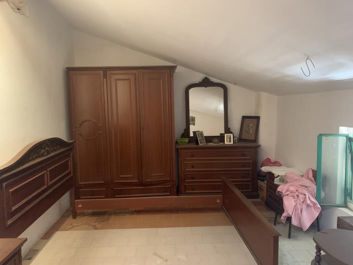 Image No.33-4 Bed Townhouse for sale