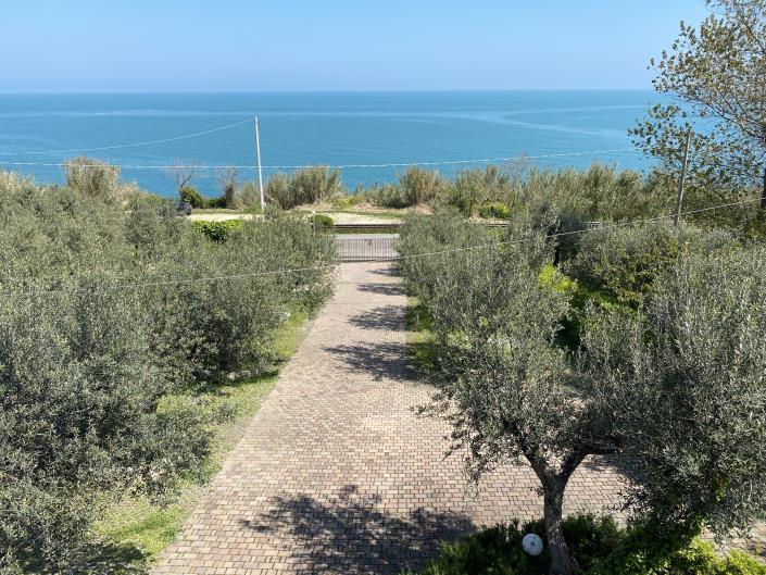 Image No.44-2 Bed Apartment for sale