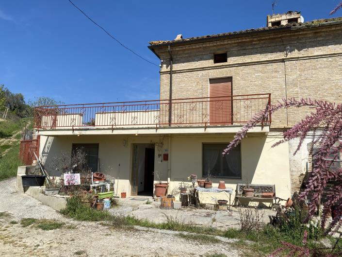 Image No.2-3 Bed Property for sale