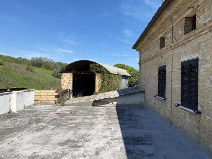 Image No.8-3 Bed Property for sale