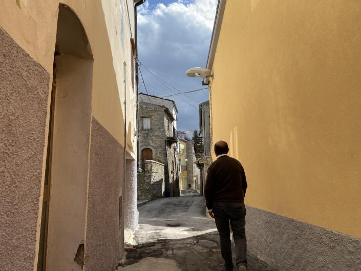 Image No.26-2 Bed Village House for sale