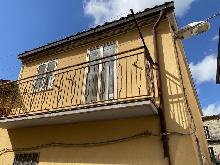 Image No.28-2 Bed Village House for sale