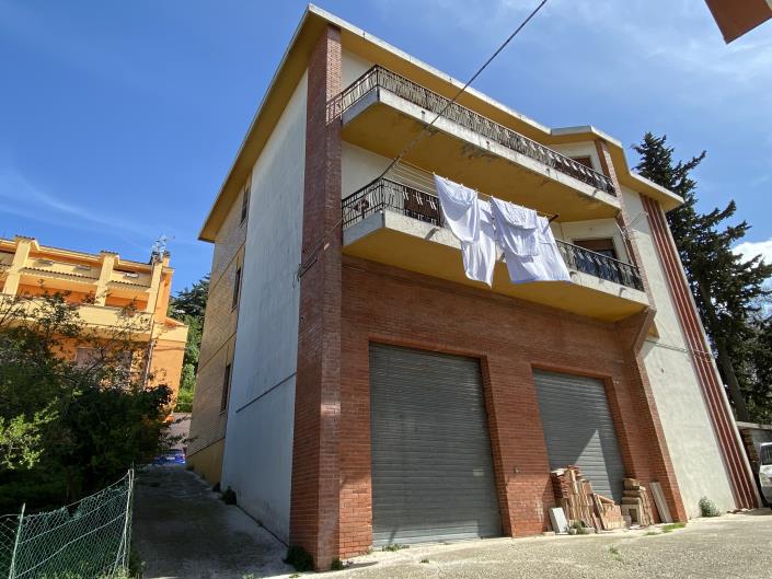 Image No.38-3 Bed Apartment for sale