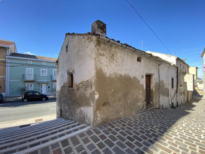 Image No.2-Townhouse for sale