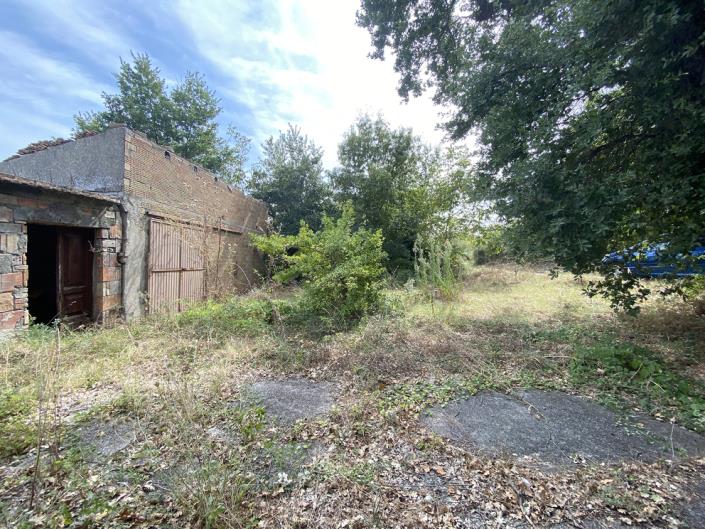 Image No.38-Farmhouse for sale