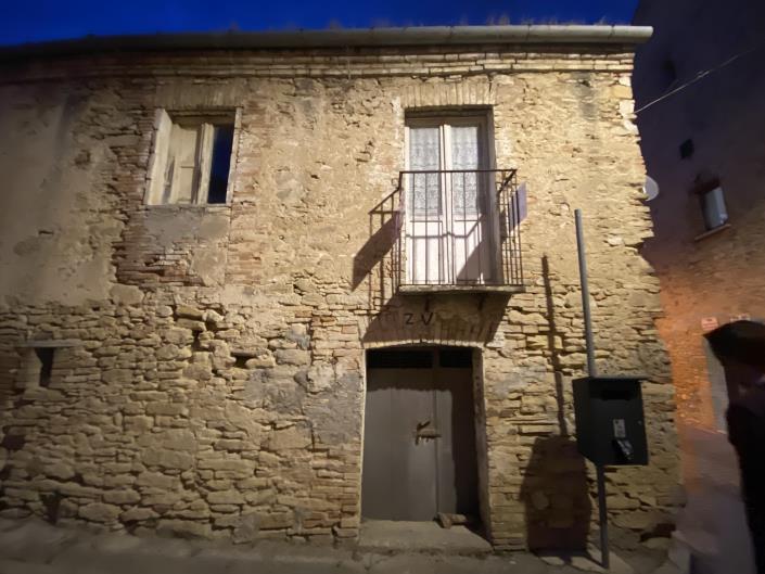 Image No.4-2 Bed Village House for sale