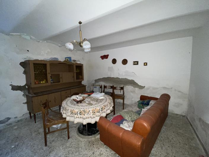 Image No.11-2 Bed Country House for sale