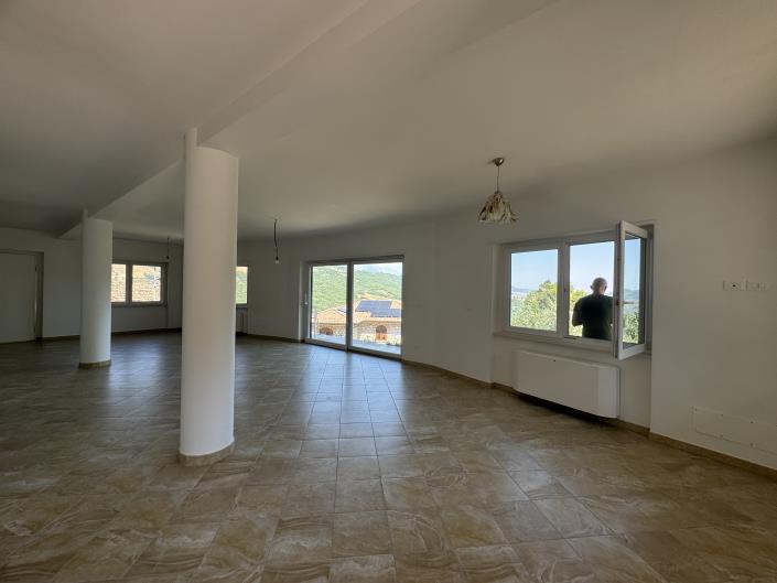 Image No.13-5 Bed Villa / Detached for sale