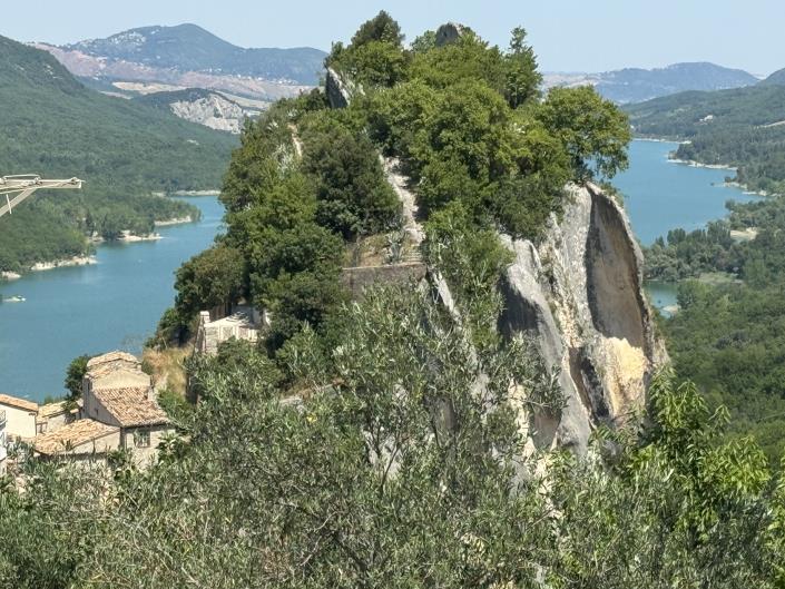 Image No.53-5 Bed Villa / Detached for sale