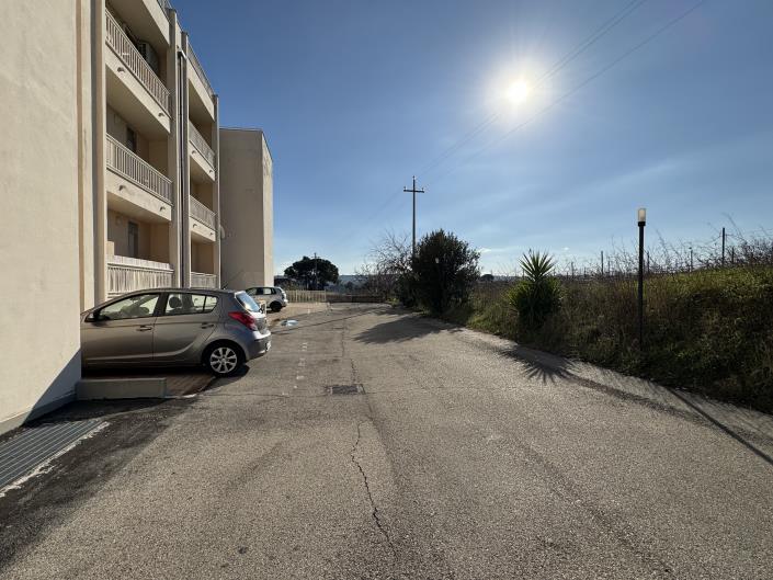 Image No.38-2 Bed Apartment for sale