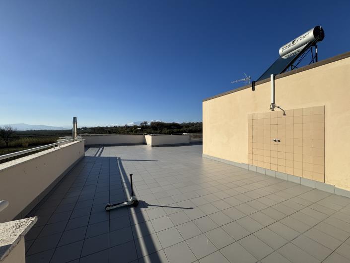 Image No.31-2 Bed Apartment for sale