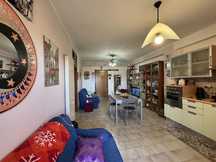 Image No.16-2 Bed Apartment for sale