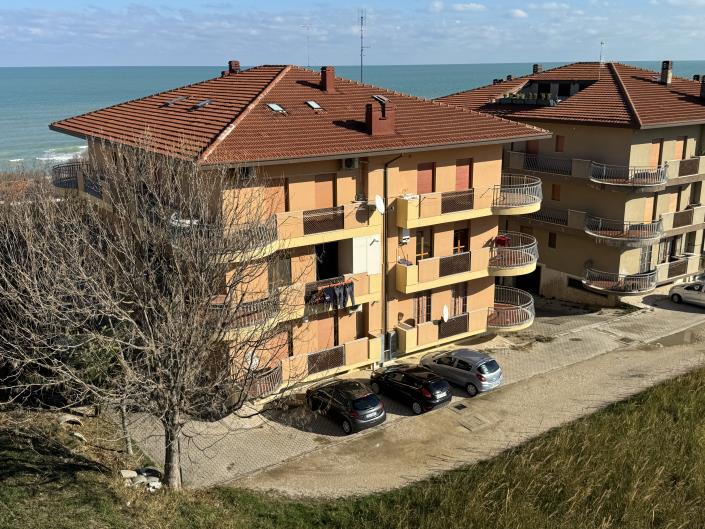 Image No.45-2 Bed Apartment for sale