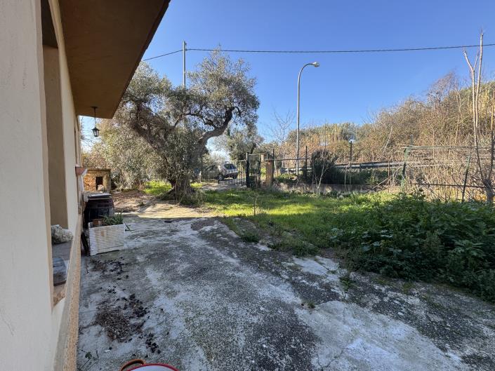 Image No.39-3 Bed House for sale