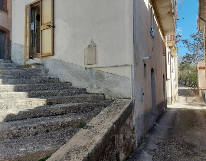 Image No.5-4 Bed Townhouse for sale