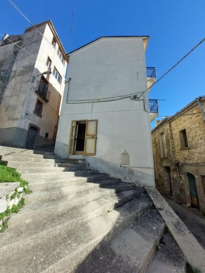 Image No.3-4 Bed Townhouse for sale