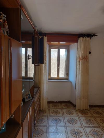 Image No.13-4 Bed Townhouse for sale