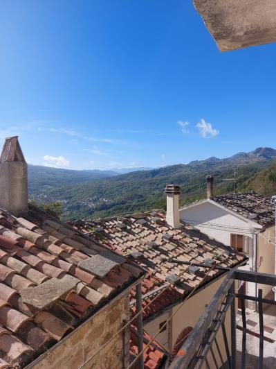 Image No.4-4 Bed Townhouse for sale