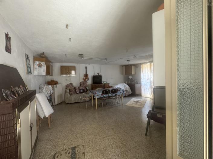 Image No.13-2 Bed Townhouse for sale