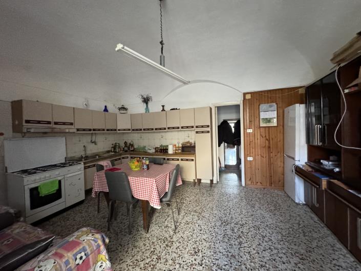 Image No.8-8 Bed Villa / Detached for sale