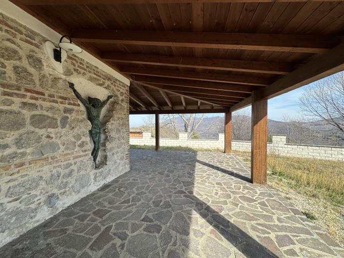 Image No.2-6 Bed Villa for sale