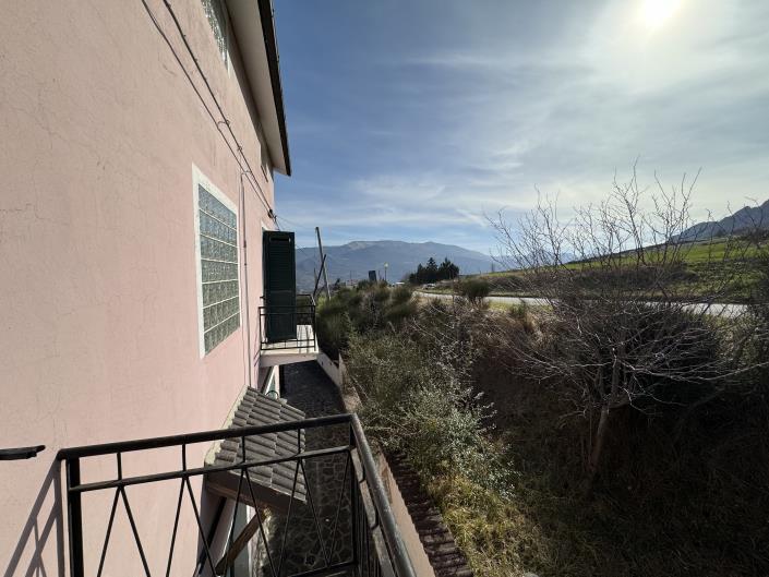 Image No.48-6 Bed Villa for sale