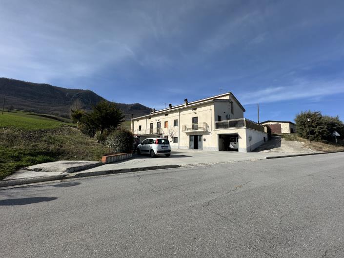 Image No.48-4 Bed Villa for sale