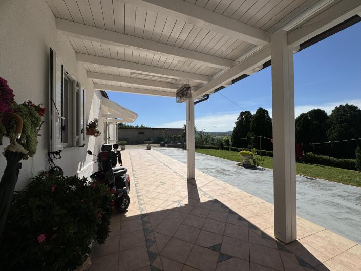 Image No.10-3 Bed Villa / Detached for sale