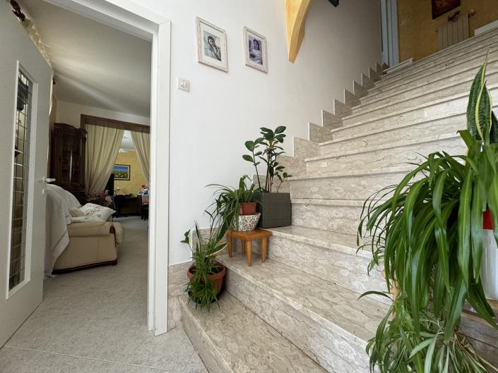 Image No.14-3 Bed Villa / Detached for sale