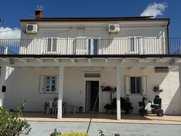 Image No.28-3 Bed Villa / Detached for sale