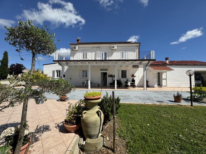 Image No.29-3 Bed Villa / Detached for sale