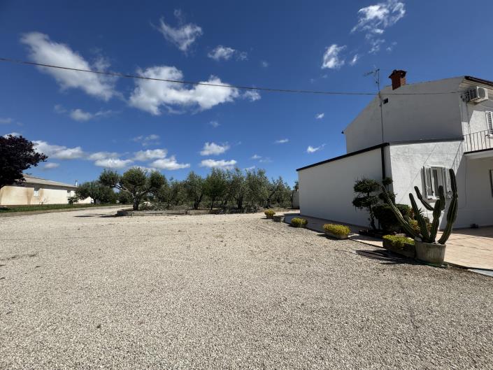 Image No.44-3 Bed Villa / Detached for sale