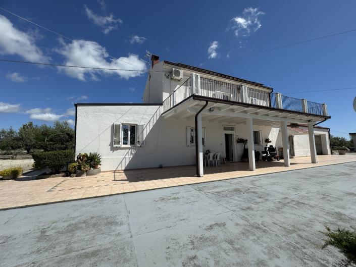 Image No.46-3 Bed Villa / Detached for sale