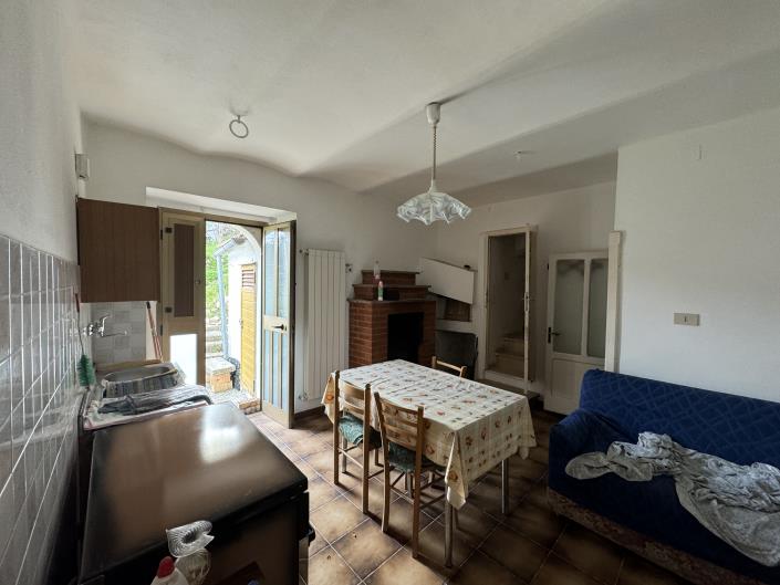 Image No.7-2 Bed House for sale