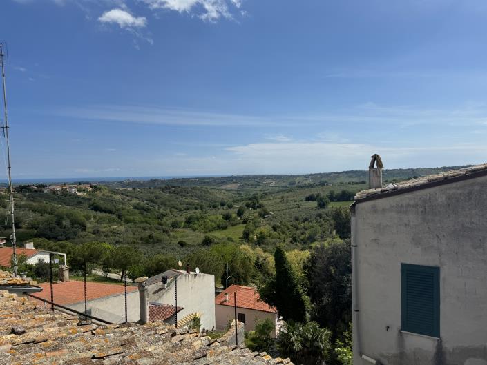 Image No.44-2 Bed Townhouse for sale