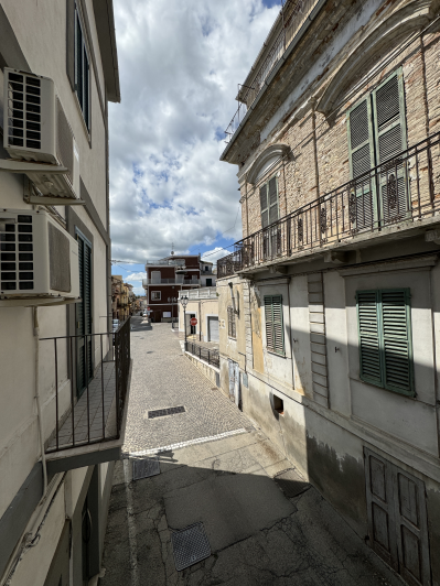 Image No.48-2 Bed Townhouse for sale