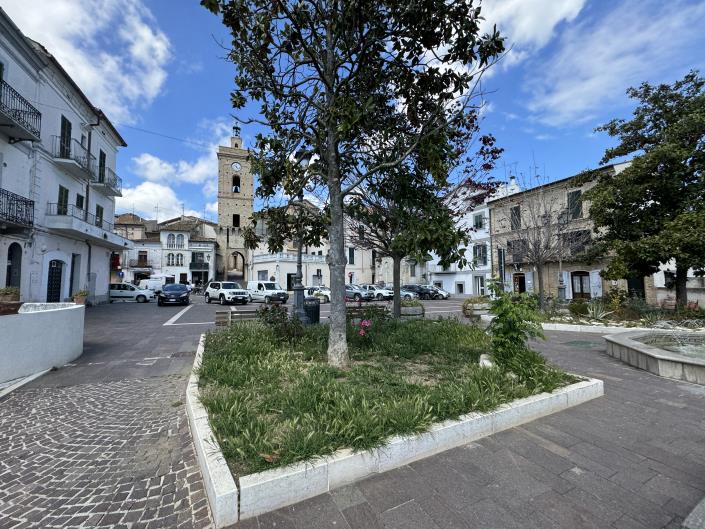 Image No.56-2 Bed Townhouse for sale