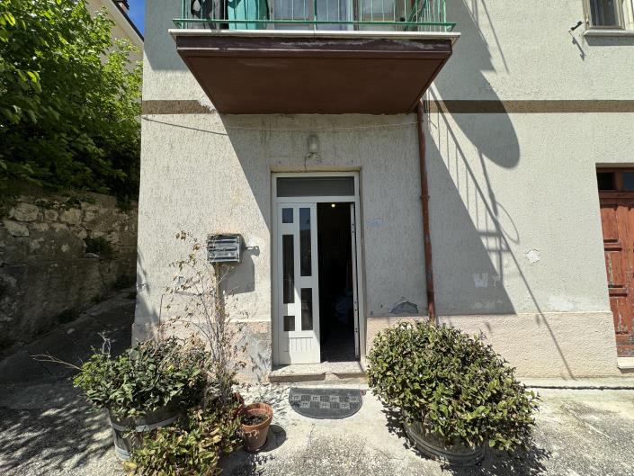 Image No.22-2 Bed Apartment for sale