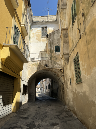 Image No.37-8 Bed Townhouse for sale