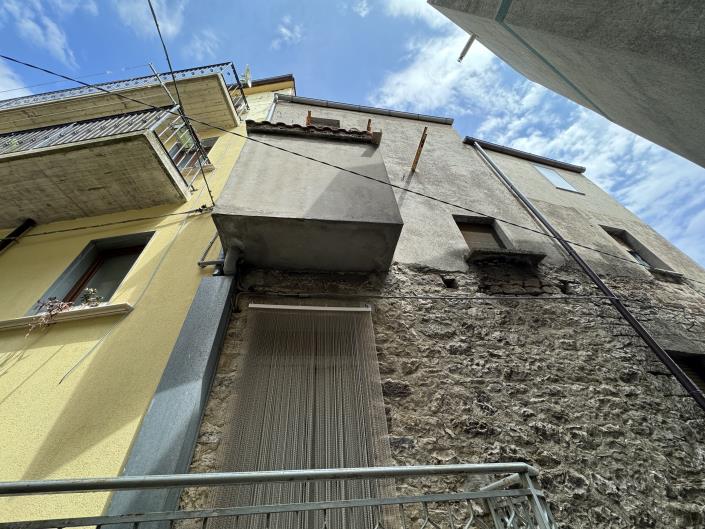 Image No.47-1 Bed Townhouse for sale