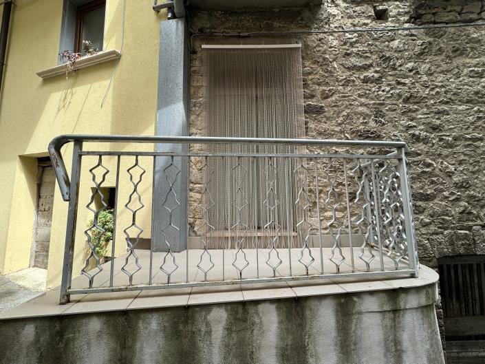Image No.1-1 Bed Townhouse for sale