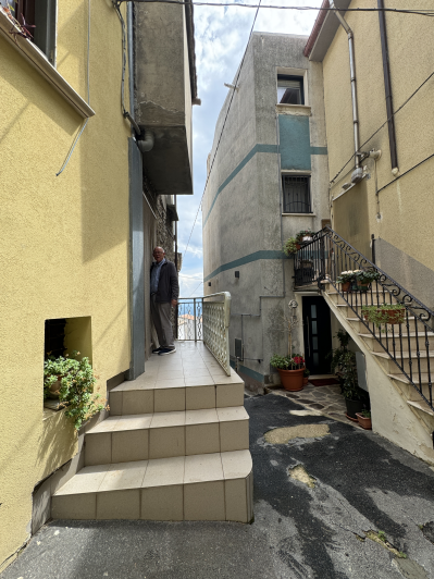 Image No.31-1 Bed Townhouse for sale